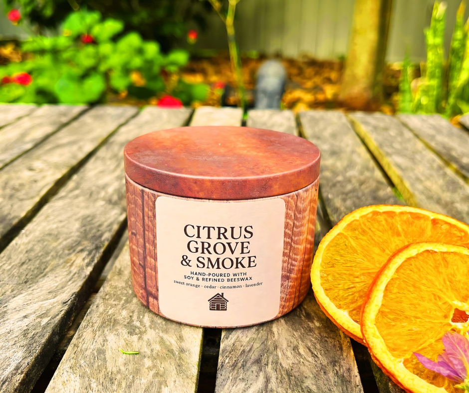 CITRUS GROVE & SMOKE
Fragrance profile: Sweet Orange · Cedar · Cinnamon · Lavender
Hand-poured with soy & refined beeswax