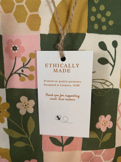 Sustainable Bee Patterned Bag: Your Eco-Friendly Companion for Stylish Living