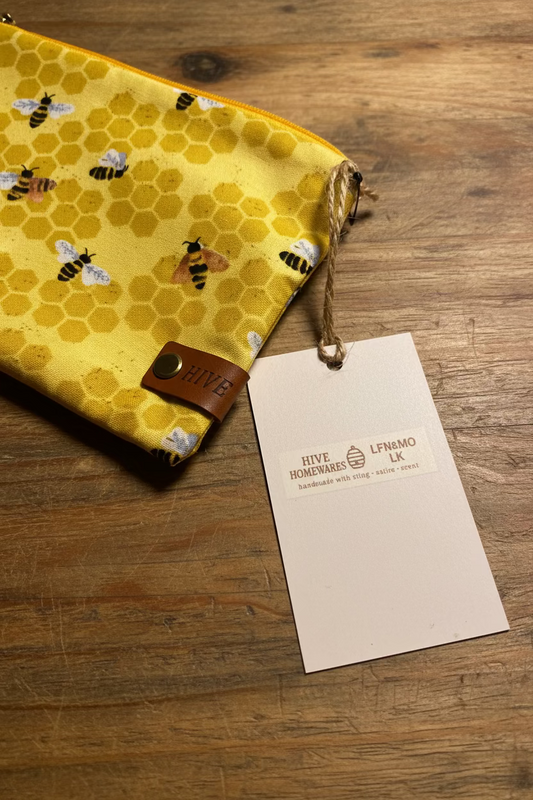Charming Handmade Bee Pattern Purse - Your Perfect Makeup Bag Companion