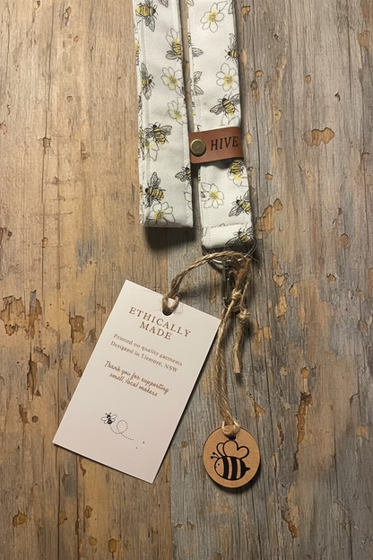Handmade Bee Pattern Lanyard – Elevate Your Style & Keep Essentials Close