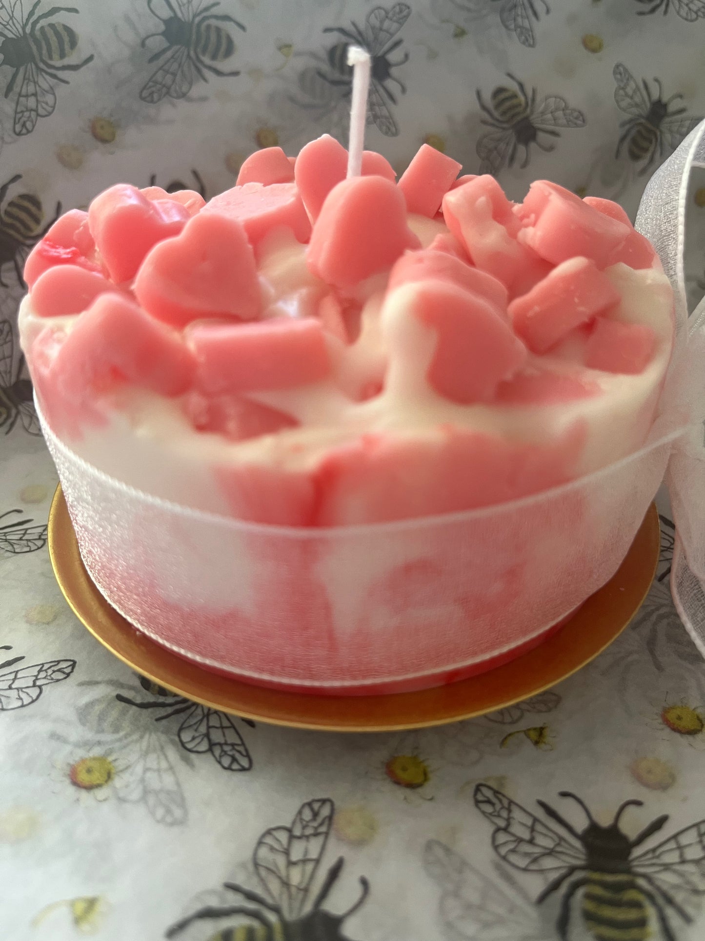 💕 Heart Hive Candle – Gift EditionOur