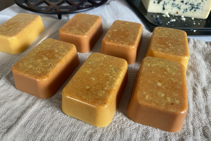 handcrafted honey oat soap Multi min bars